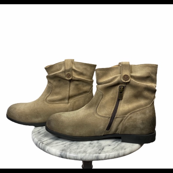 Birkenstock Sarnia Taupe Suede Boots - Picture 6 of 10